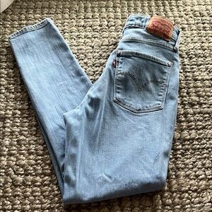 Levi's Women's 721 high rise skinny ankle jeans size 27